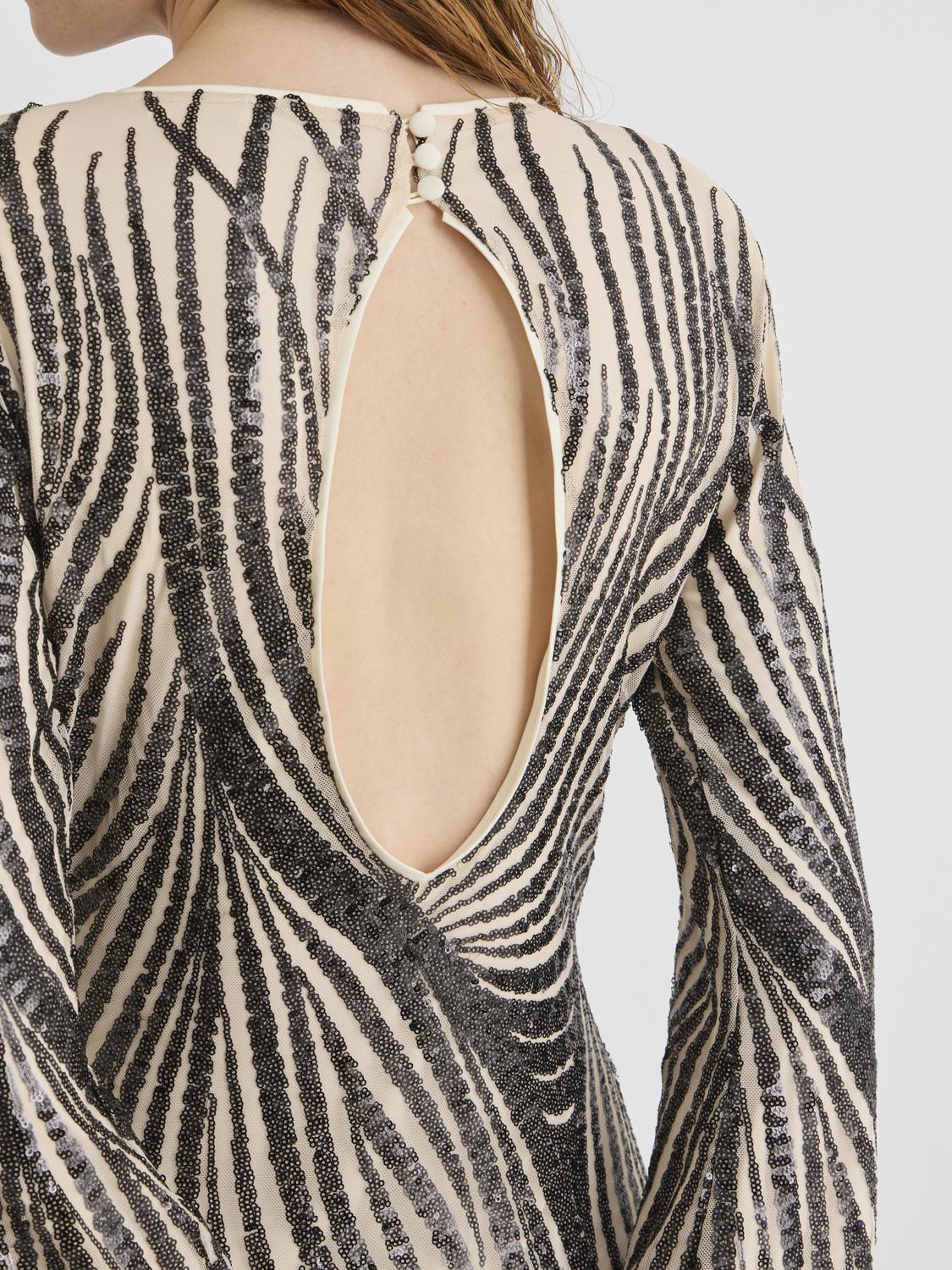 model_shot-detail